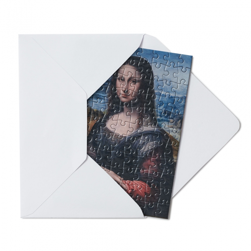 "Mona Lisa" puzzle postcard