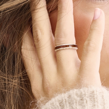 "Hand in hand" ring in... 2