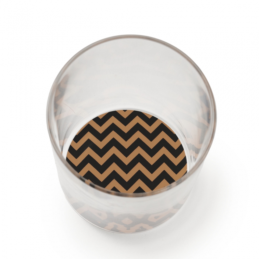 "George with Parallel Lines" glass